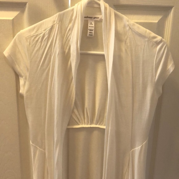 White layer top - Picture 2 of 6